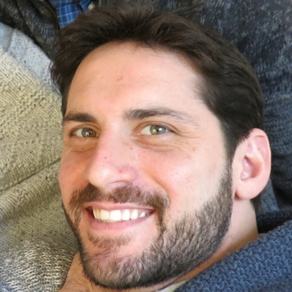 Meet your Posher, Troy